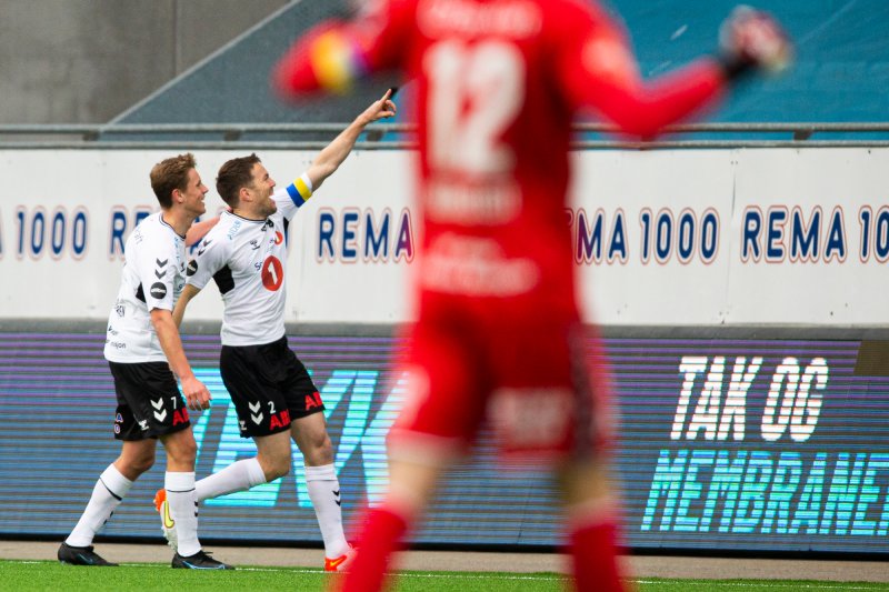 Espen Ruud jubler i eliteseriekampen i fotball mellom Odd og Tromsø på Skagerak Arena.Foto: Trond Reidar Teigen / NTB